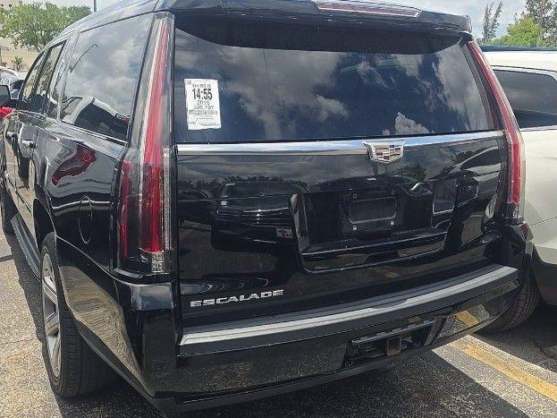Cadillac Escalade ESV 2WD Luxury 2016