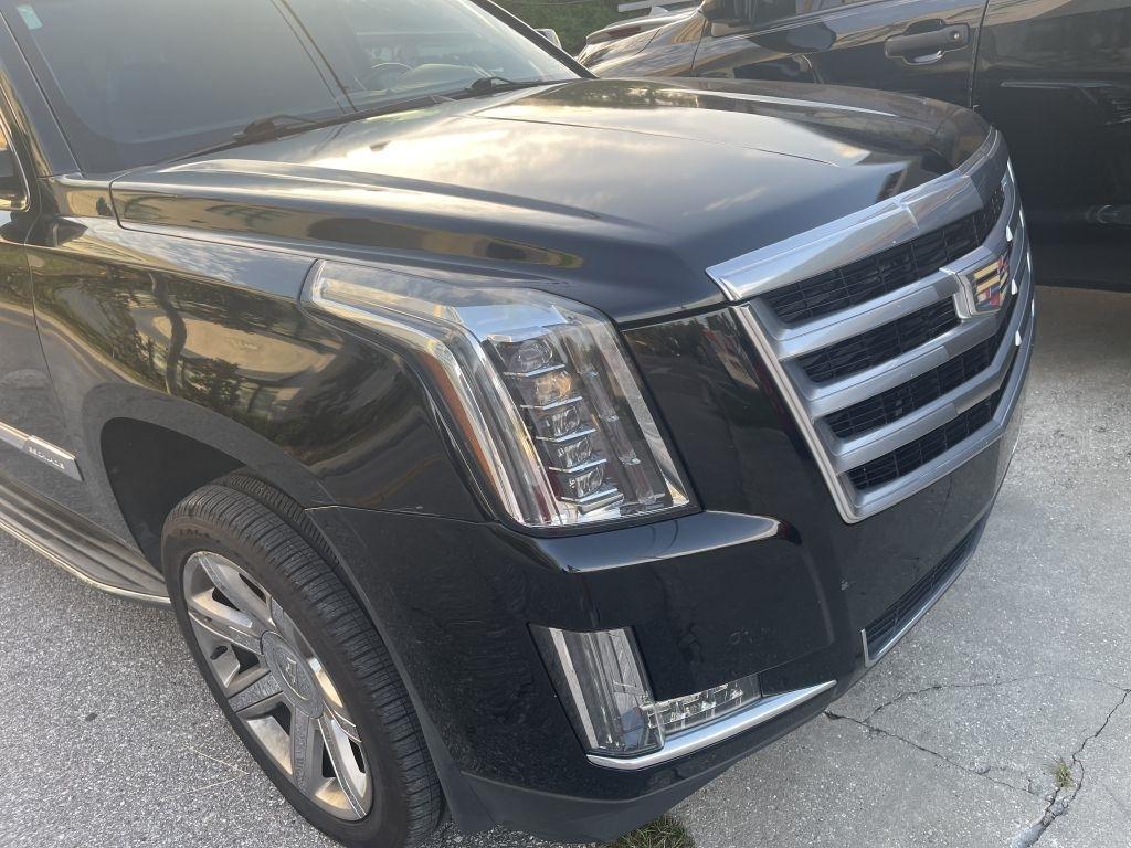 Cadillac Escalade ESV 2WD Luxury 2016