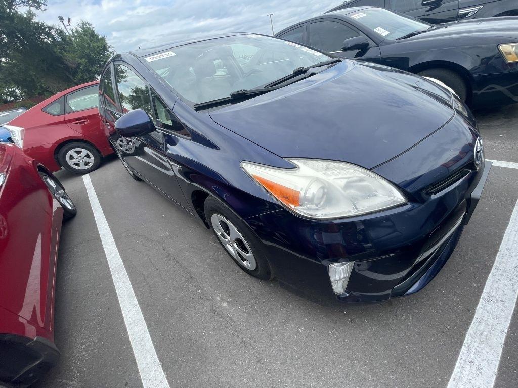 2013 Toyota Prius Four's photo