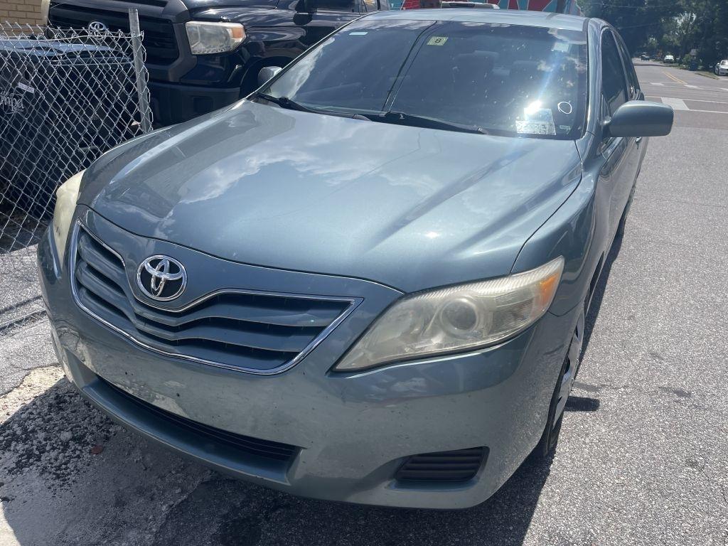 2010 Toyota Camry SE 6-Spd MT
