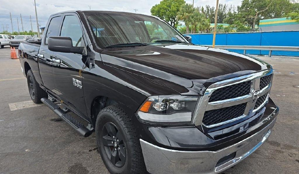 RAM 1500 SLT Quad Cab 2WD 2014