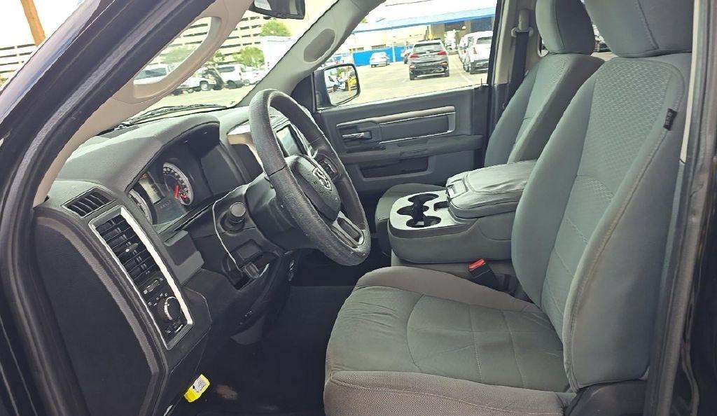 RAM 1500 SLT Quad Cab 2WD 2014