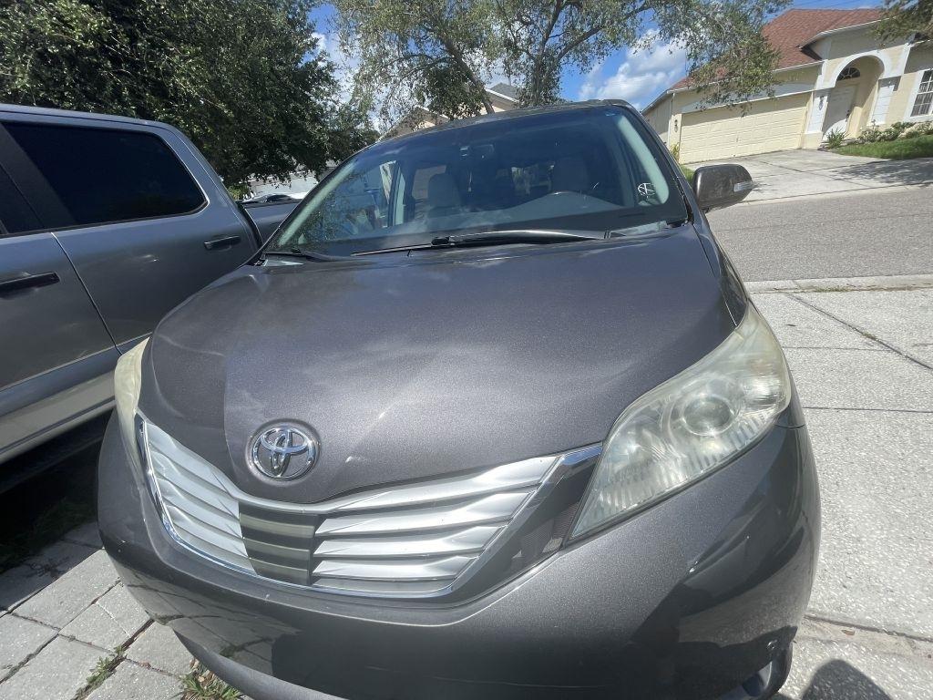 2014 Toyota Sienna