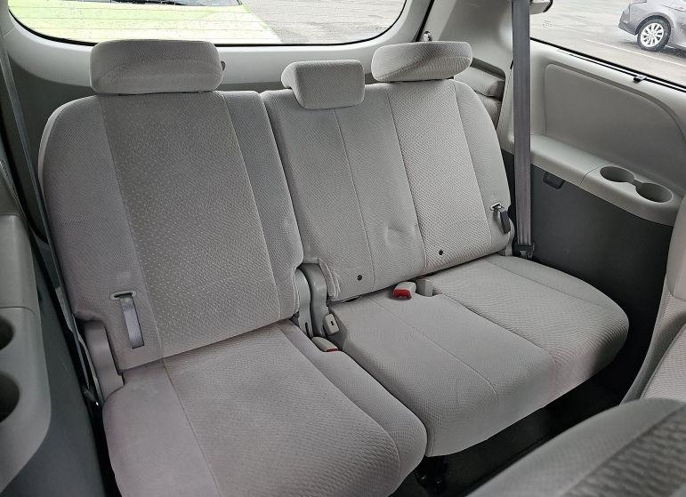 Toyota Sienna LE FWD 8-Passenger V6 2014