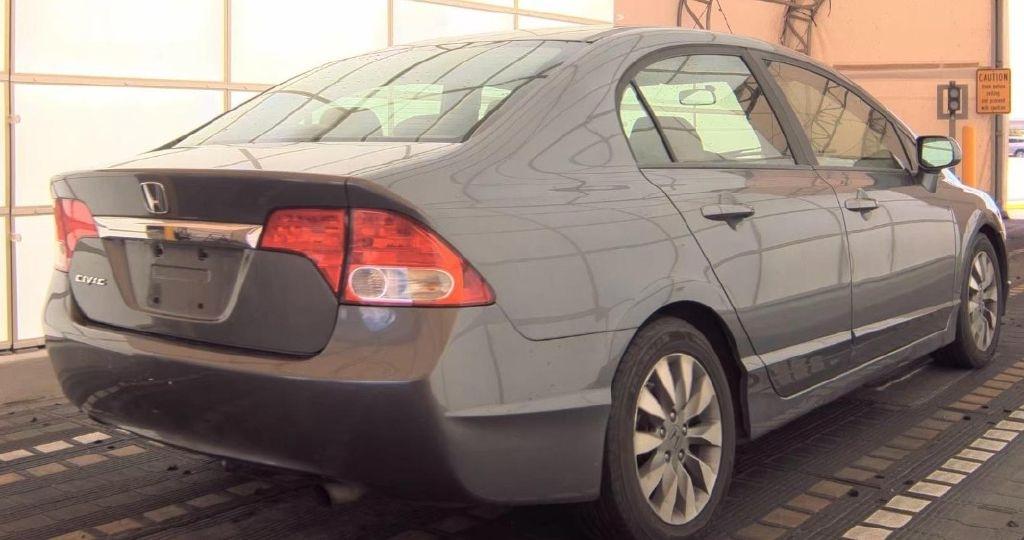 Honda Civic EX Sedan 5-Speed AT 2010