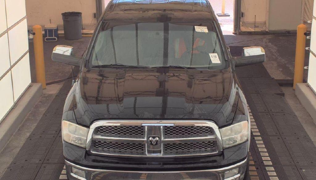 RAM 1500 Laramie Quad Cab 4WD 2012