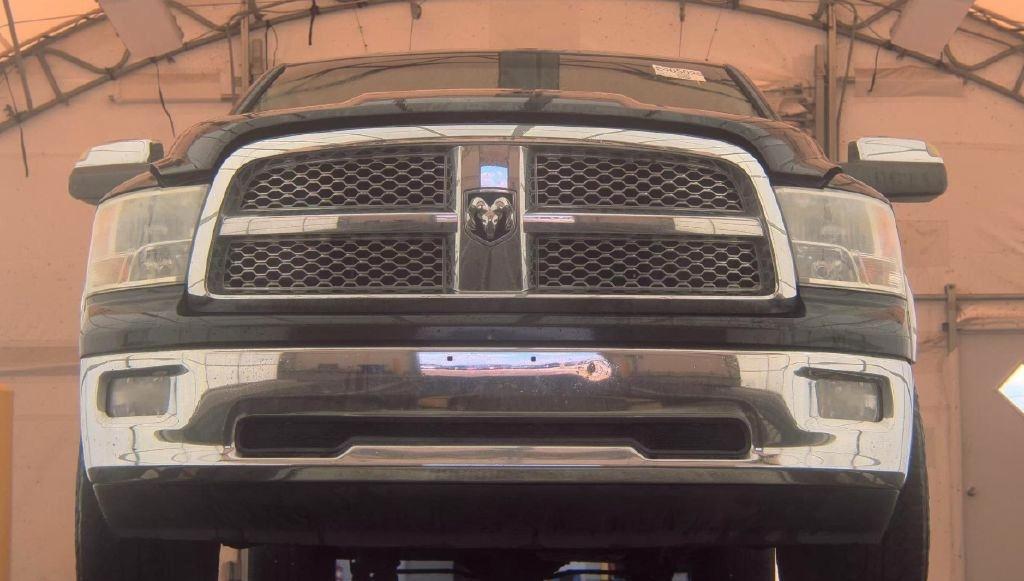 RAM 1500 Laramie Quad Cab 4WD 2012