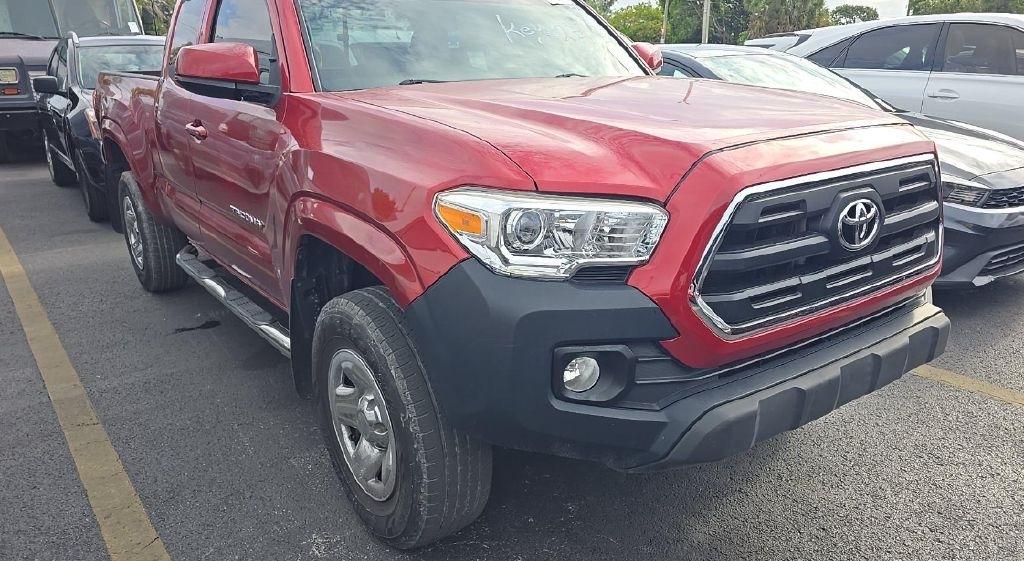 Toyota Tacoma SR5 Access Cab I4 6AT 2WD 2017