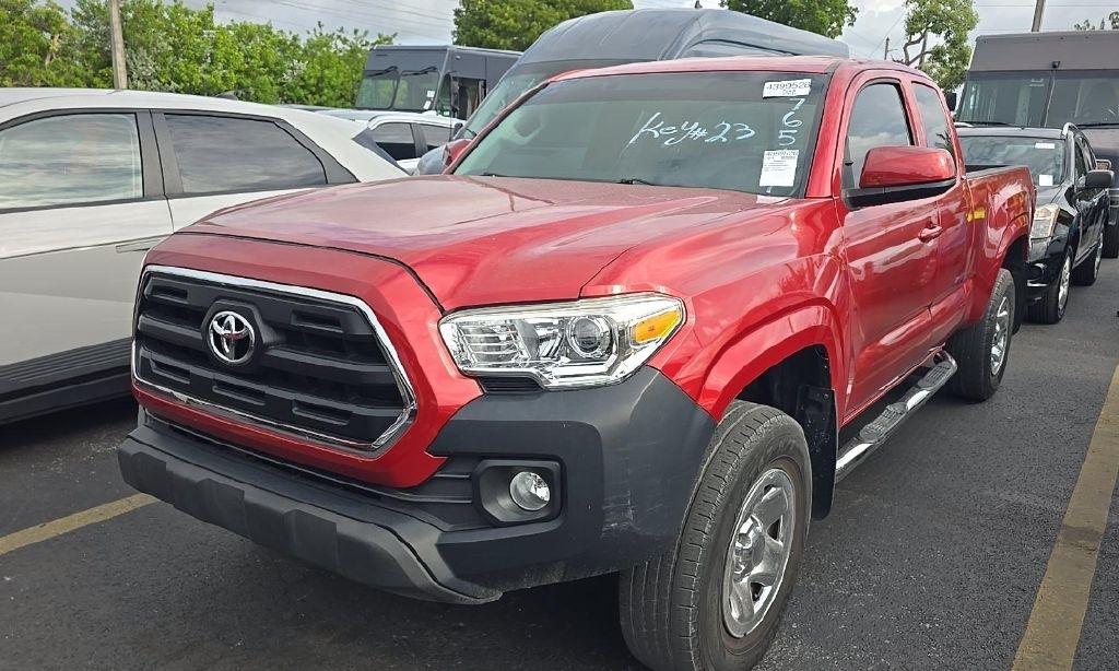 Toyota Tacoma SR5 Access Cab I4 6AT 2WD 2017