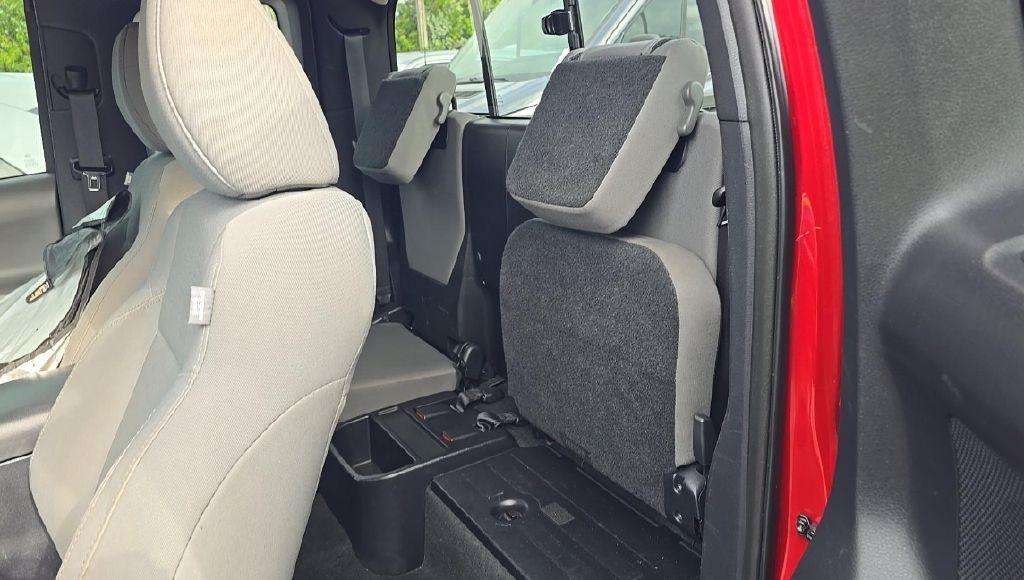 Toyota Tacoma SR5 Access Cab I4 6AT 2WD 2017