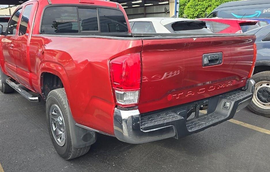 Toyota Tacoma SR5 Access Cab I4 6AT 2WD 2017