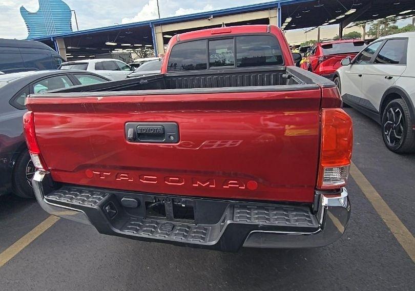 Toyota Tacoma SR5 Access Cab I4 6AT 2WD 2017