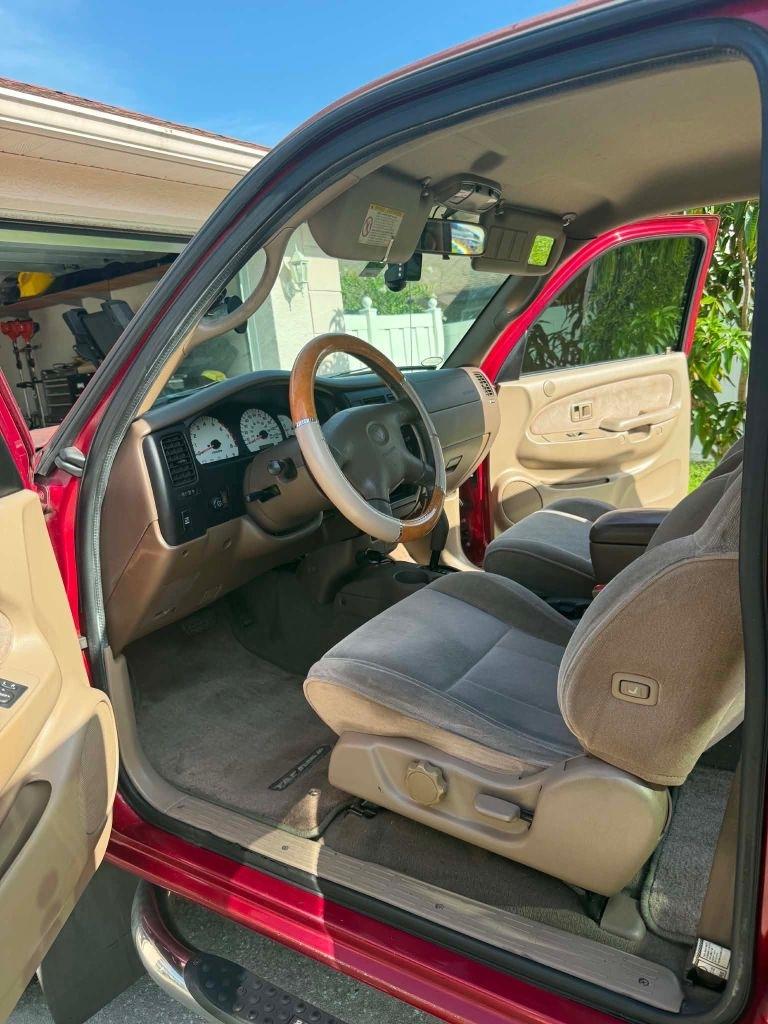 Toyota Tacoma PreRunner Double Cab V6 2WD 2004