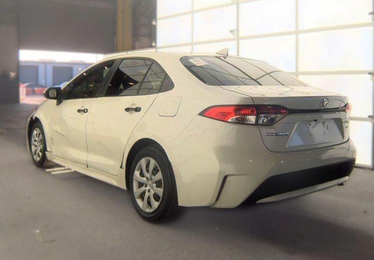 Toyota Corolla LE 2021