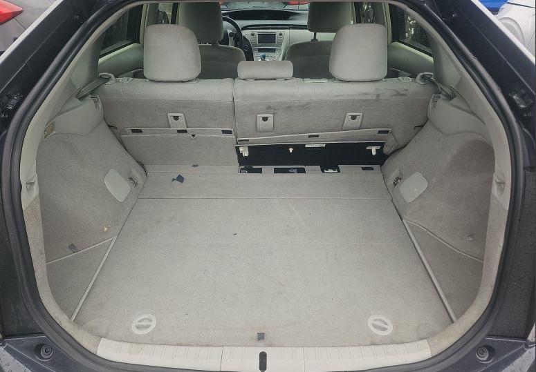 Toyota Prius Prius V 2013