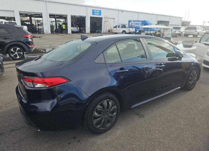 Toyota Corolla LE 2021