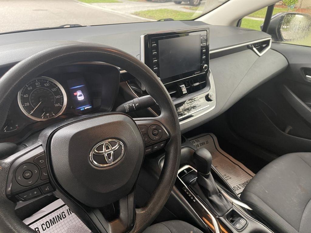 Toyota Corolla LE 2021
