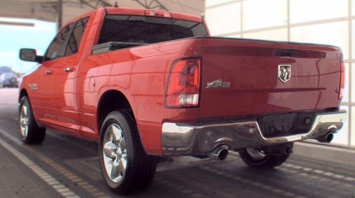 RAM 1500 SLT Quad Cab 2WD 2017
