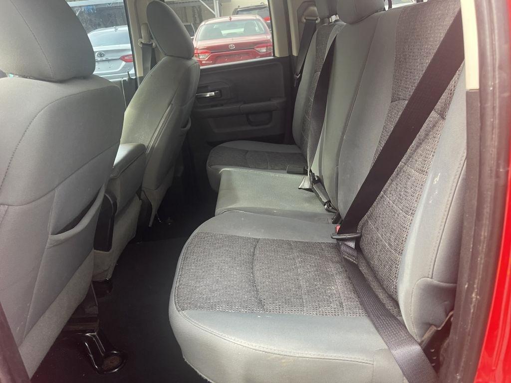 RAM 1500 SLT Quad Cab 2WD 2017