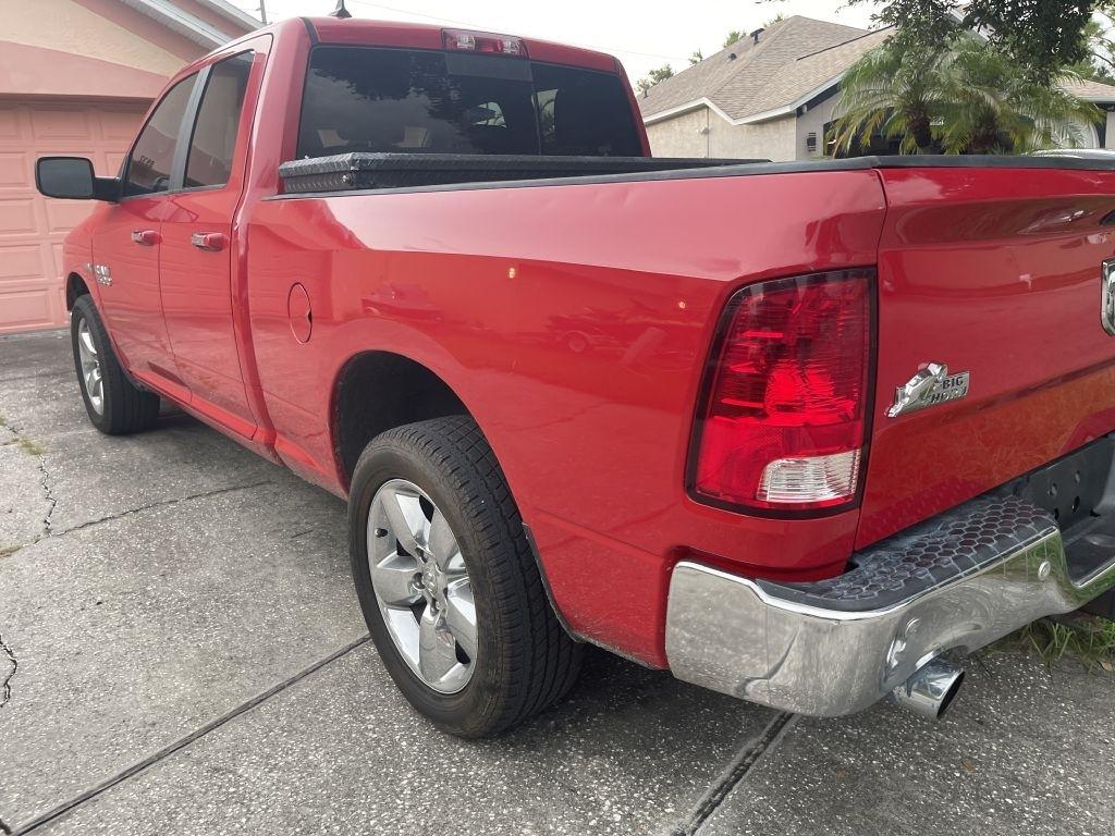 RAM 1500 SLT Quad Cab 2WD 2017