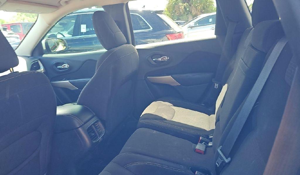 Jeep Cherokee  2017