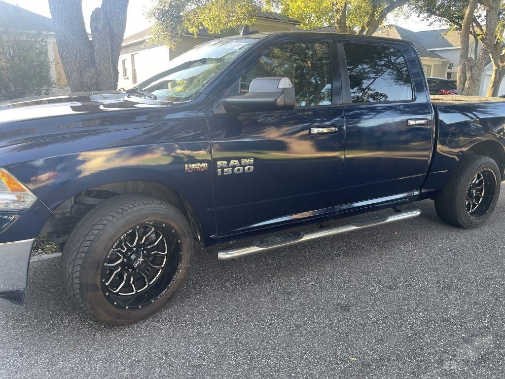 RAM 1500 SLT Crew Cab SWB 2WD 2016