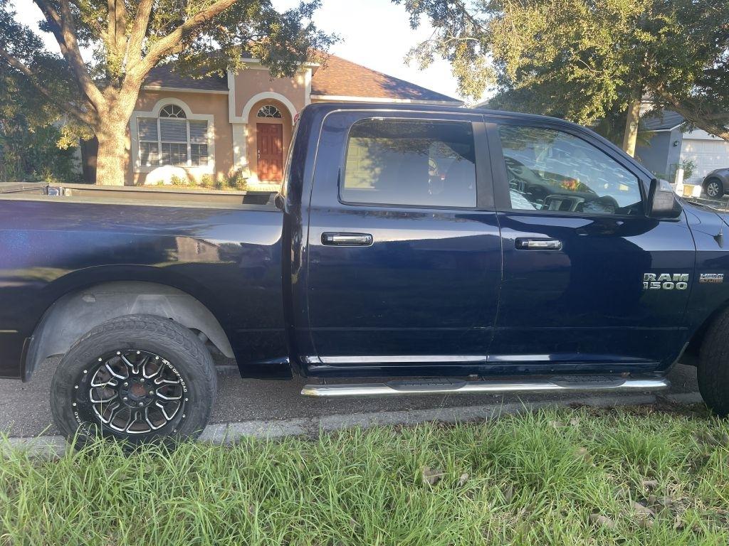 RAM 1500 SLT Crew Cab SWB 2WD 2016