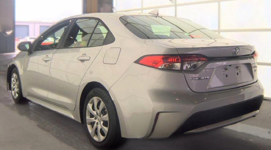 Toyota Corolla LE 2022