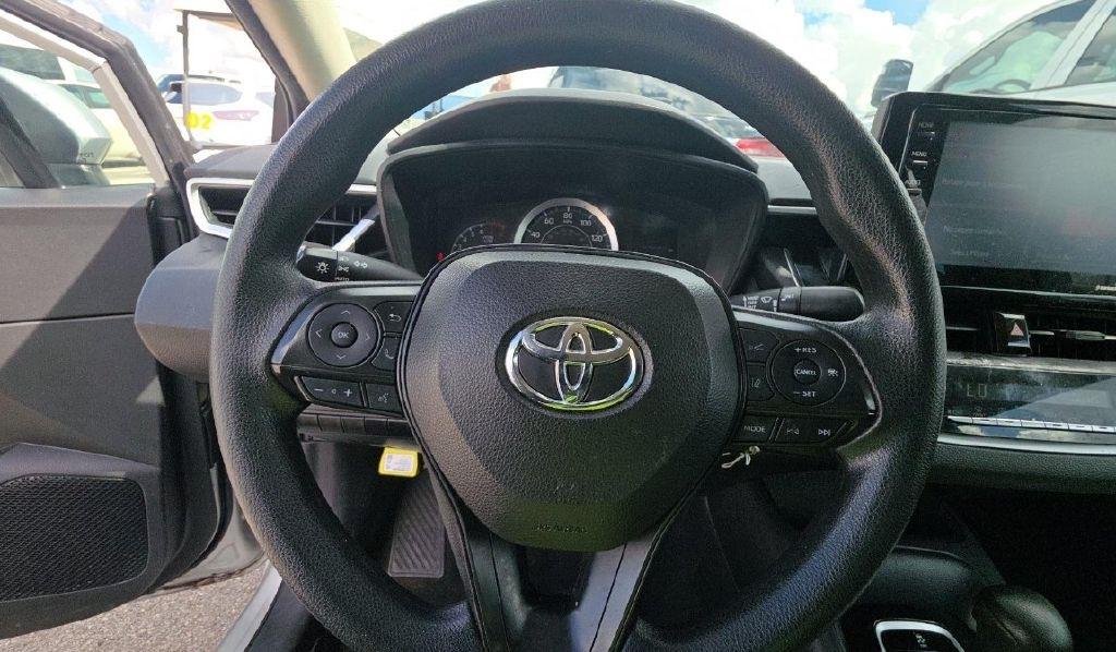 Toyota Corolla LE 2022