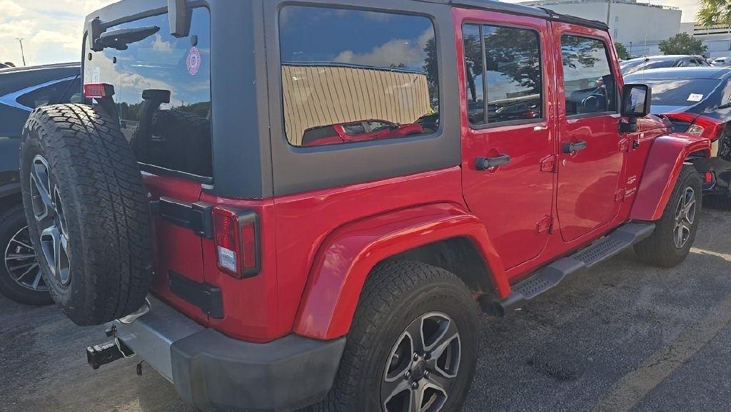 Jeep Wrangler Unlimited Sahara 4WD 2011