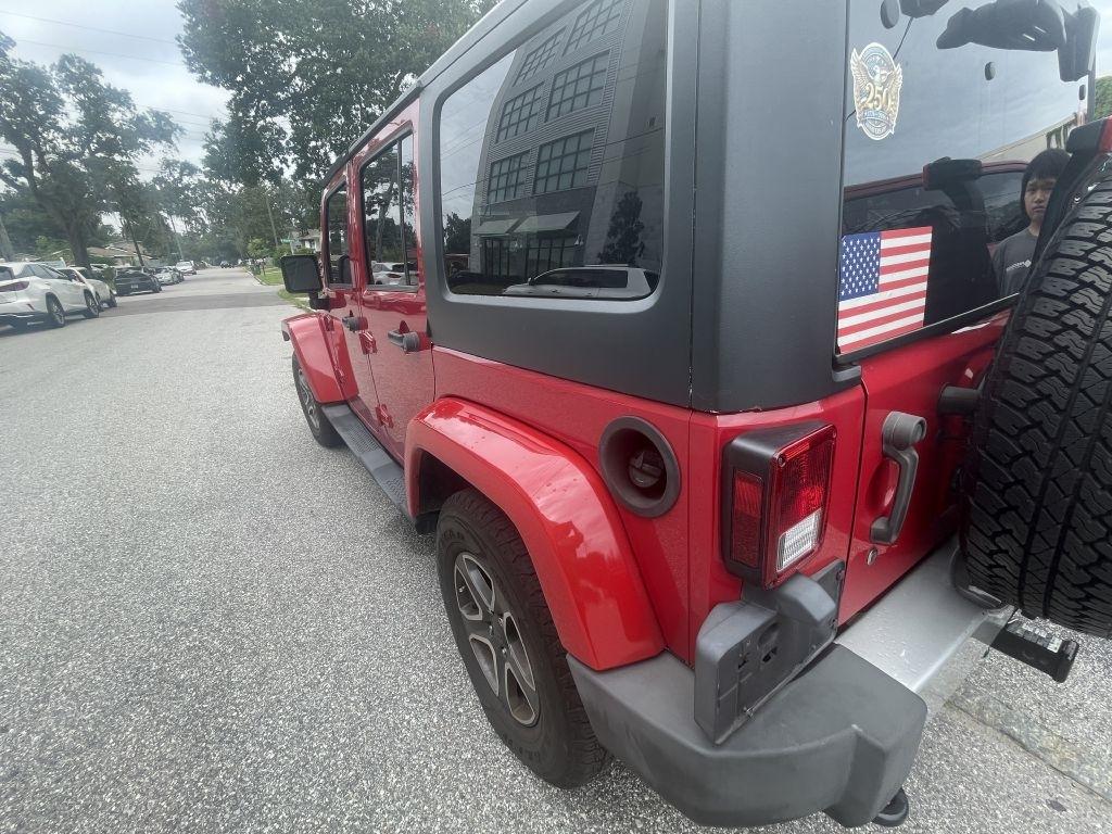 Jeep Wrangler Unlimited Sahara 4WD 2011