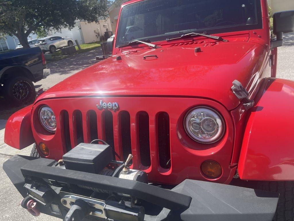 2011 Jeep Wrangler Unlimited Sahara 4WD