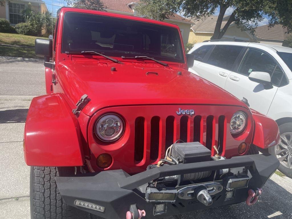 Jeep Wrangler Unlimited Sahara 4WD 2011