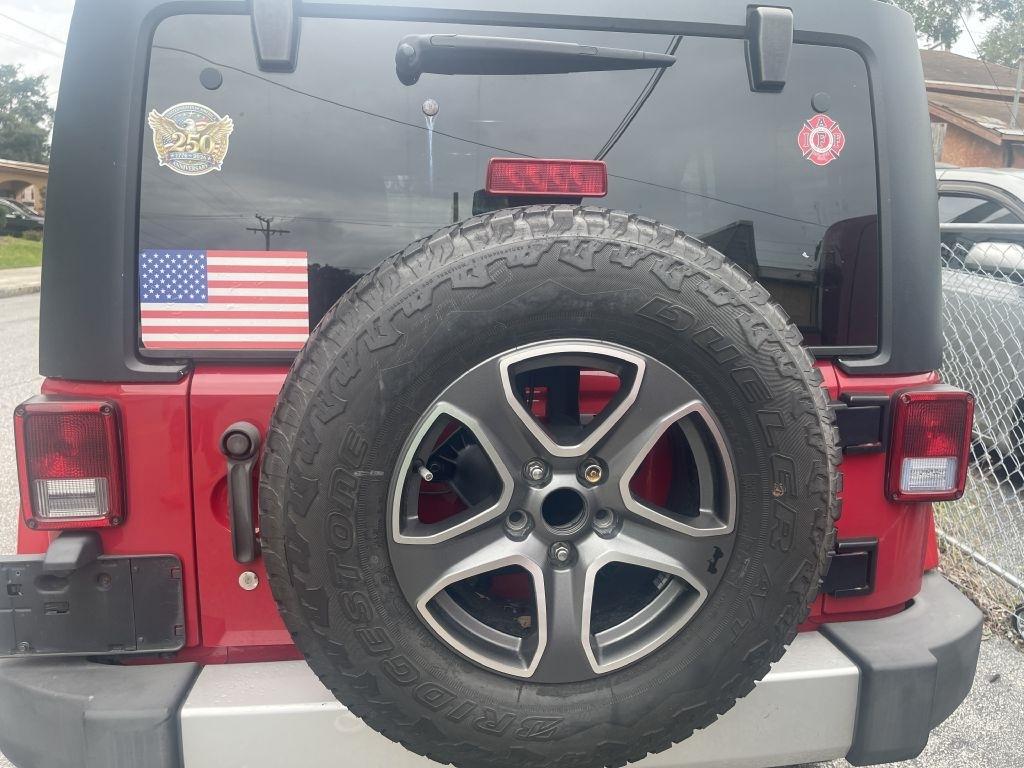 Jeep Wrangler Unlimited Sahara 4WD 2011