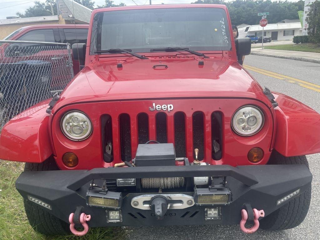 Jeep Wrangler Unlimited Sahara 4WD 2011