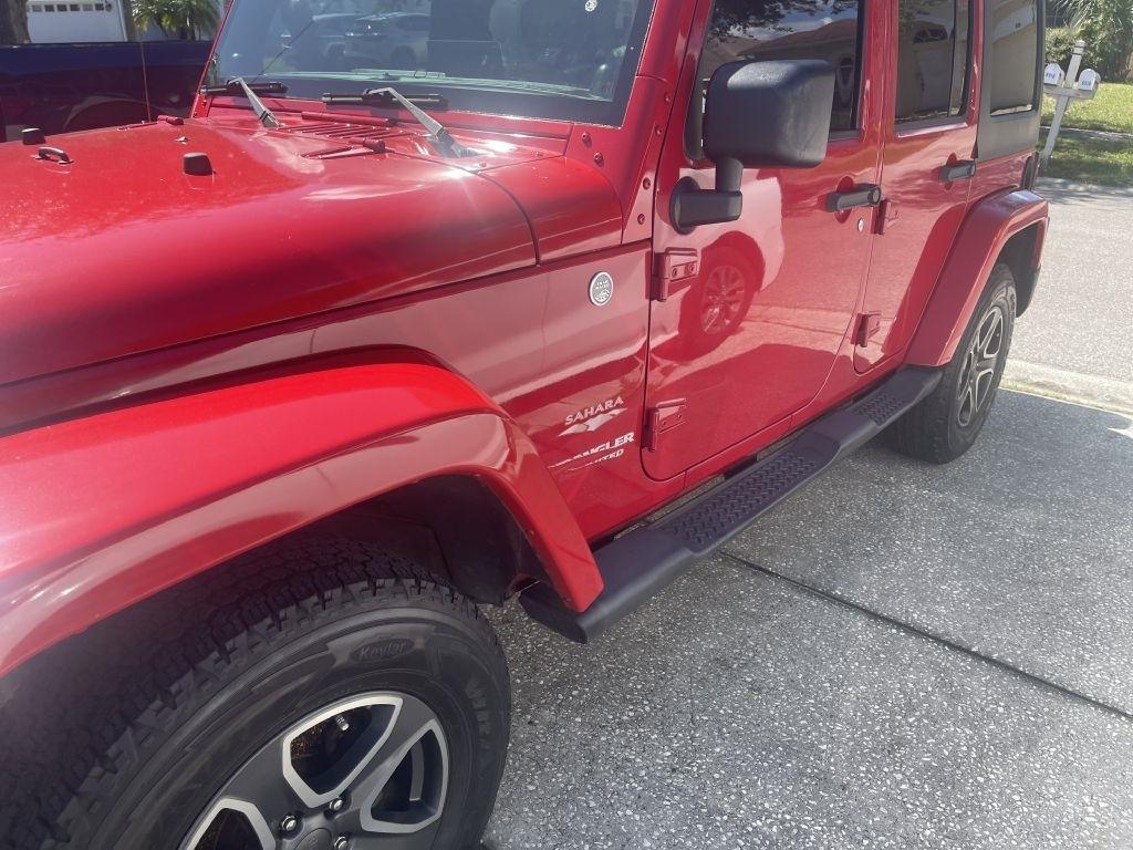 Jeep Wrangler Unlimited Sahara 4WD 2011