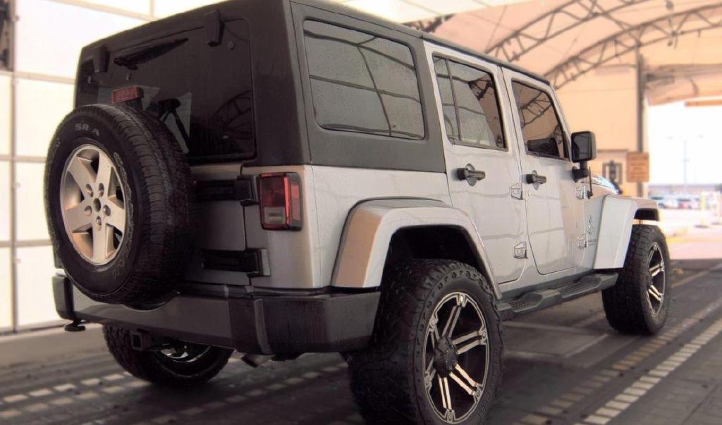 Jeep Wrangler Unlimited Sport 4WD 2014