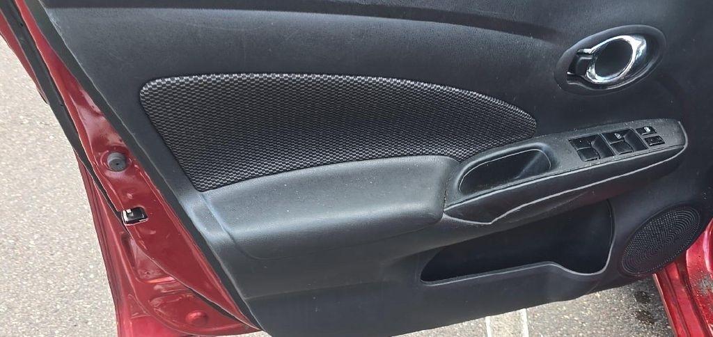 Nissan Versa 1.6 S 5M 2017