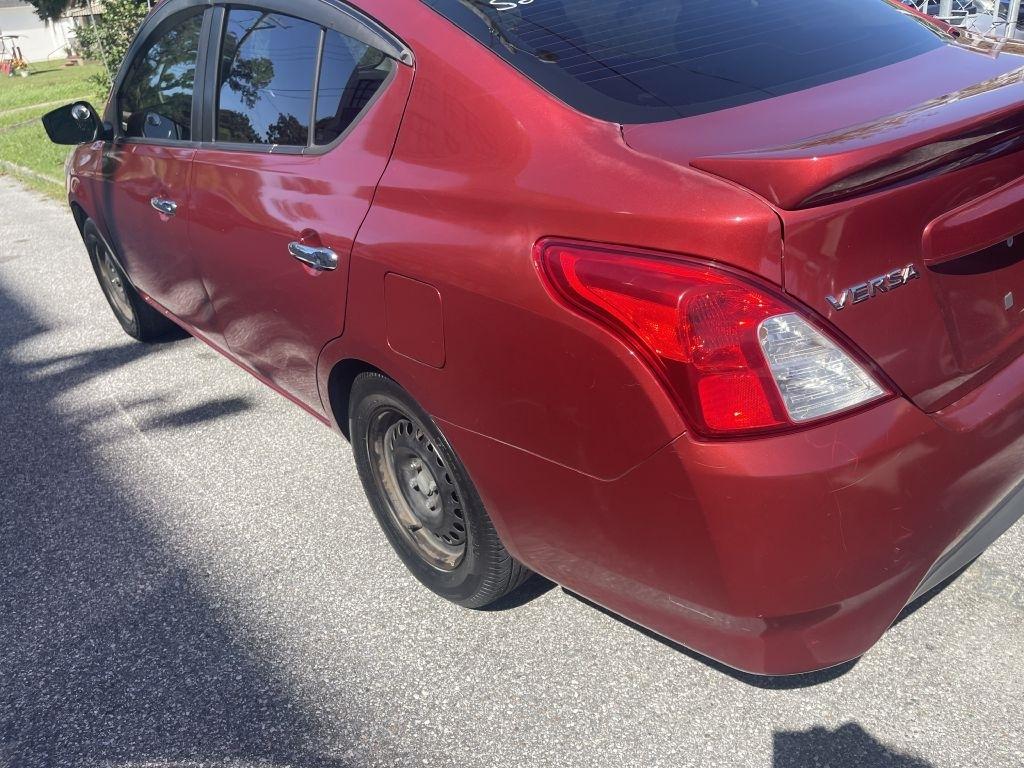 Nissan Versa 1.6 S 5M 2017