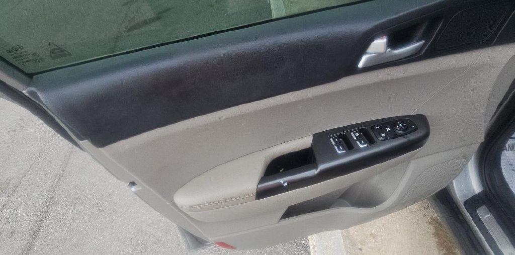 Kia Sportage LX FWD 2020
