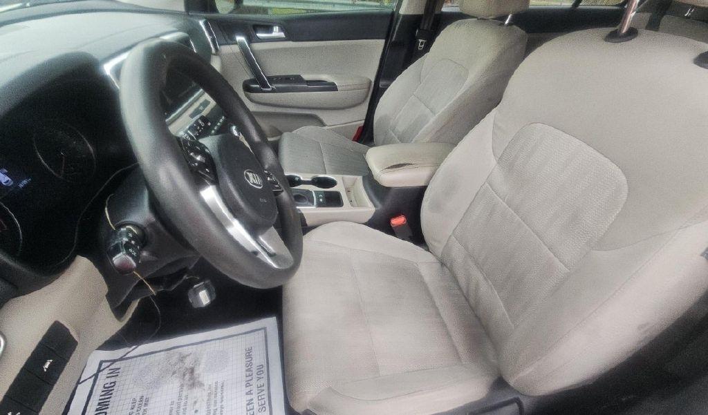 Kia Sportage LX FWD 2020