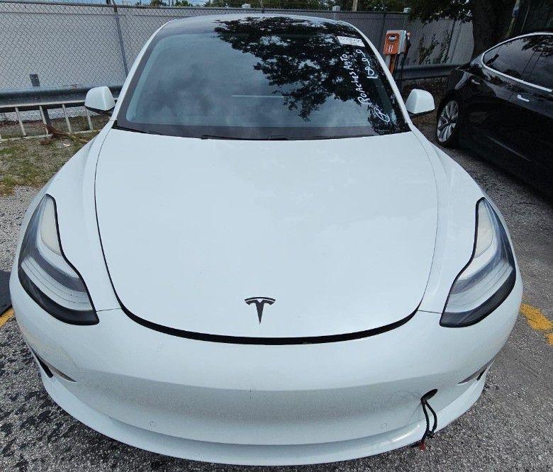Tesla Model 3 Mid Range 2019