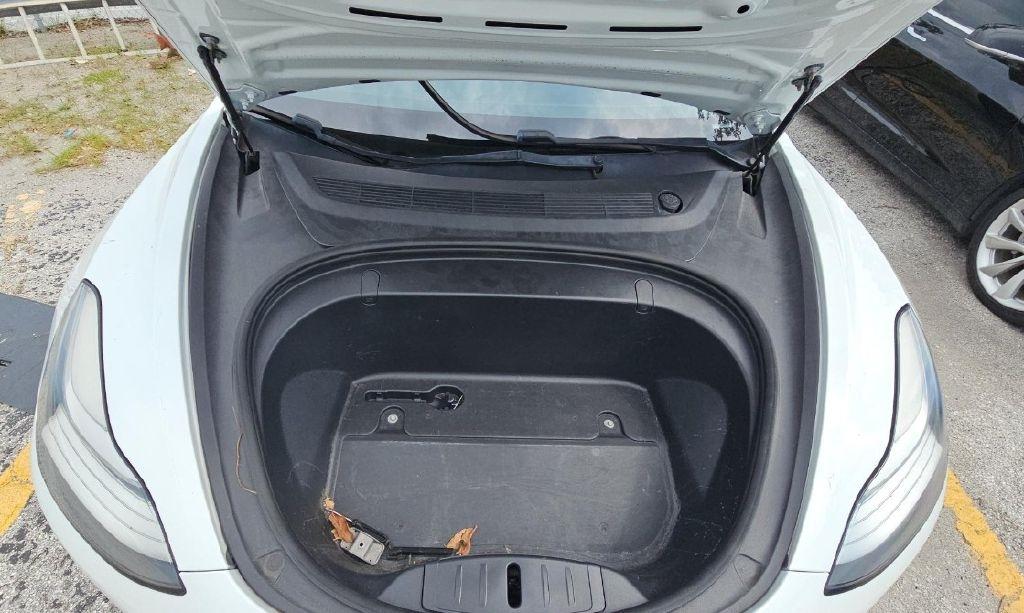 Tesla Model 3 Mid Range 2019