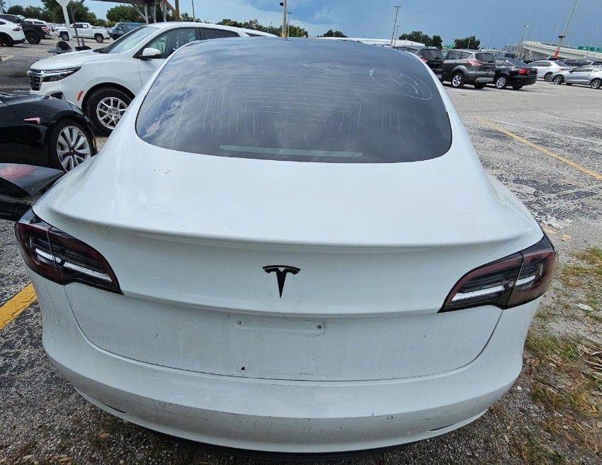 Tesla Model 3 Mid Range 2019