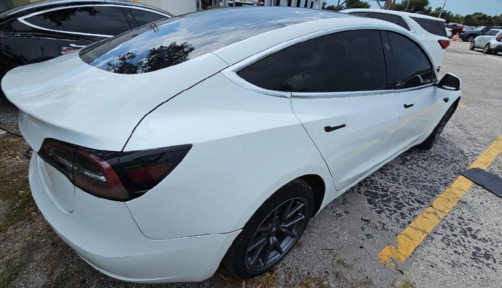 Tesla Model 3 Mid Range 2019
