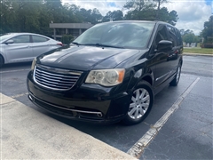 2013 Chrysler Town & Country 