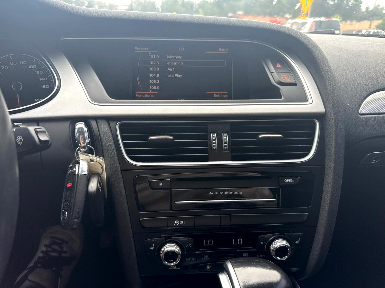 2015 Audi A4 2.0T Quattro photo 8
