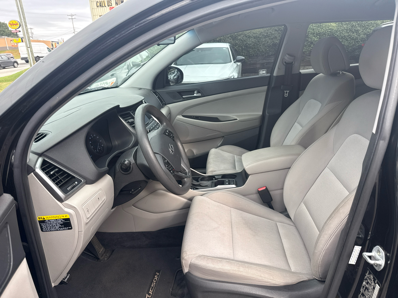 2016 Hyundai Tucson SE photo 3