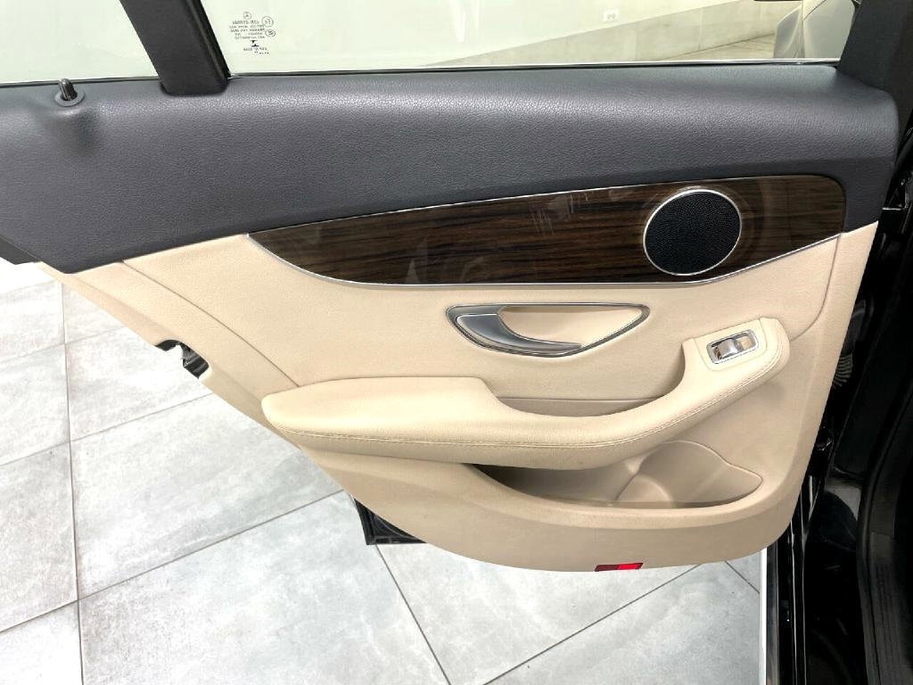 Mercedes-Benz C-Class C300 4MATIC Sedan 2016