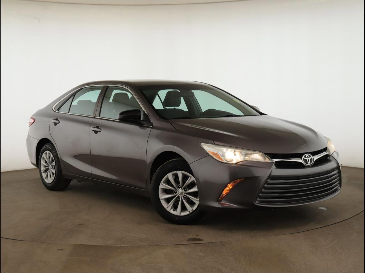 Toyota Camry LE 4D Sedan 2015